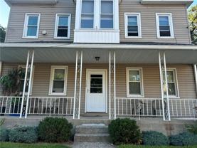 112 Main St #B - Photo 1 of 1