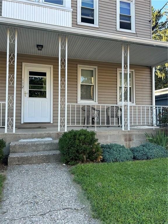 112 Main St #B - Photo 2 of 6