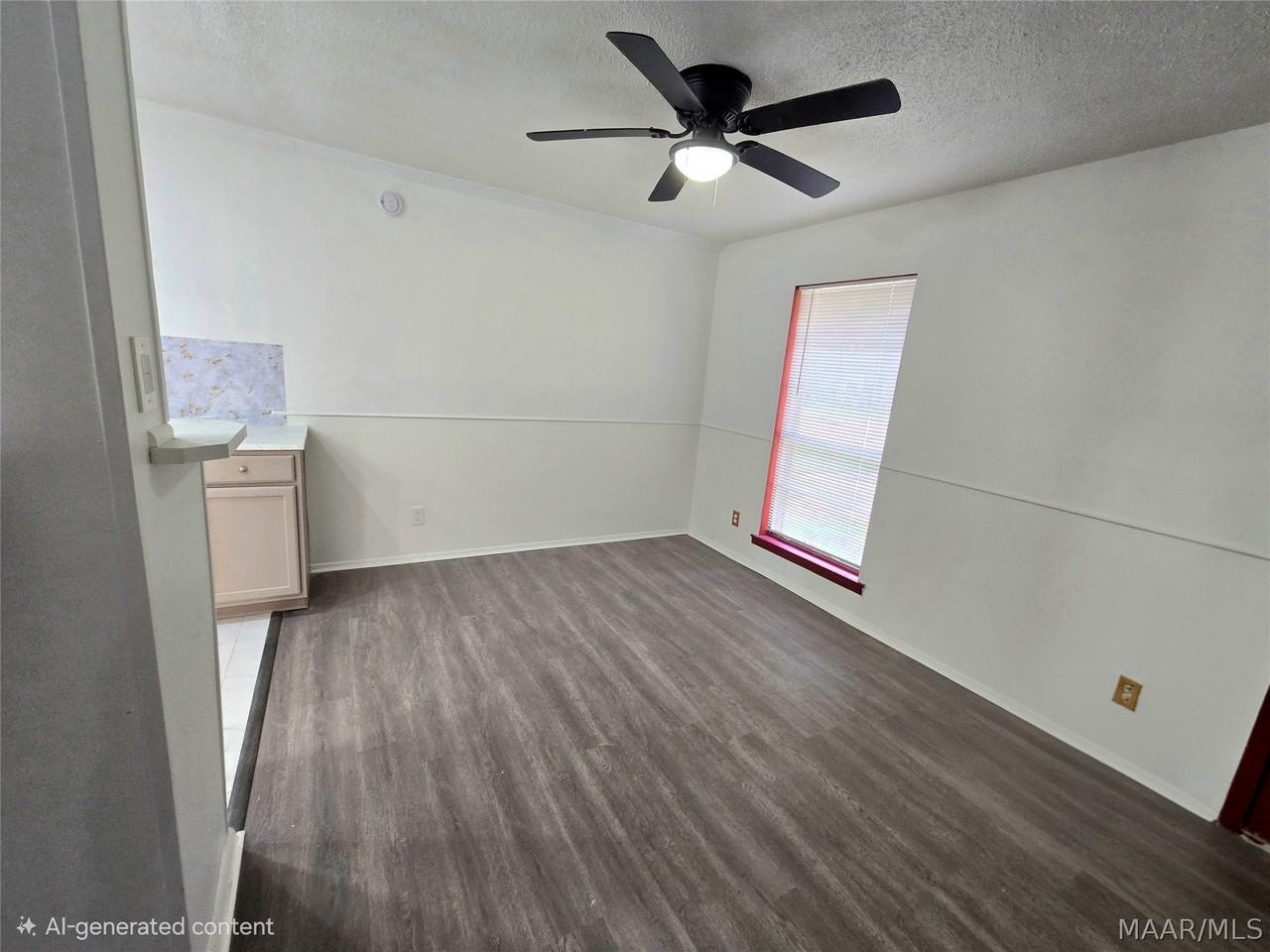 6133 Jennifer Ln - Photo 7 of 16