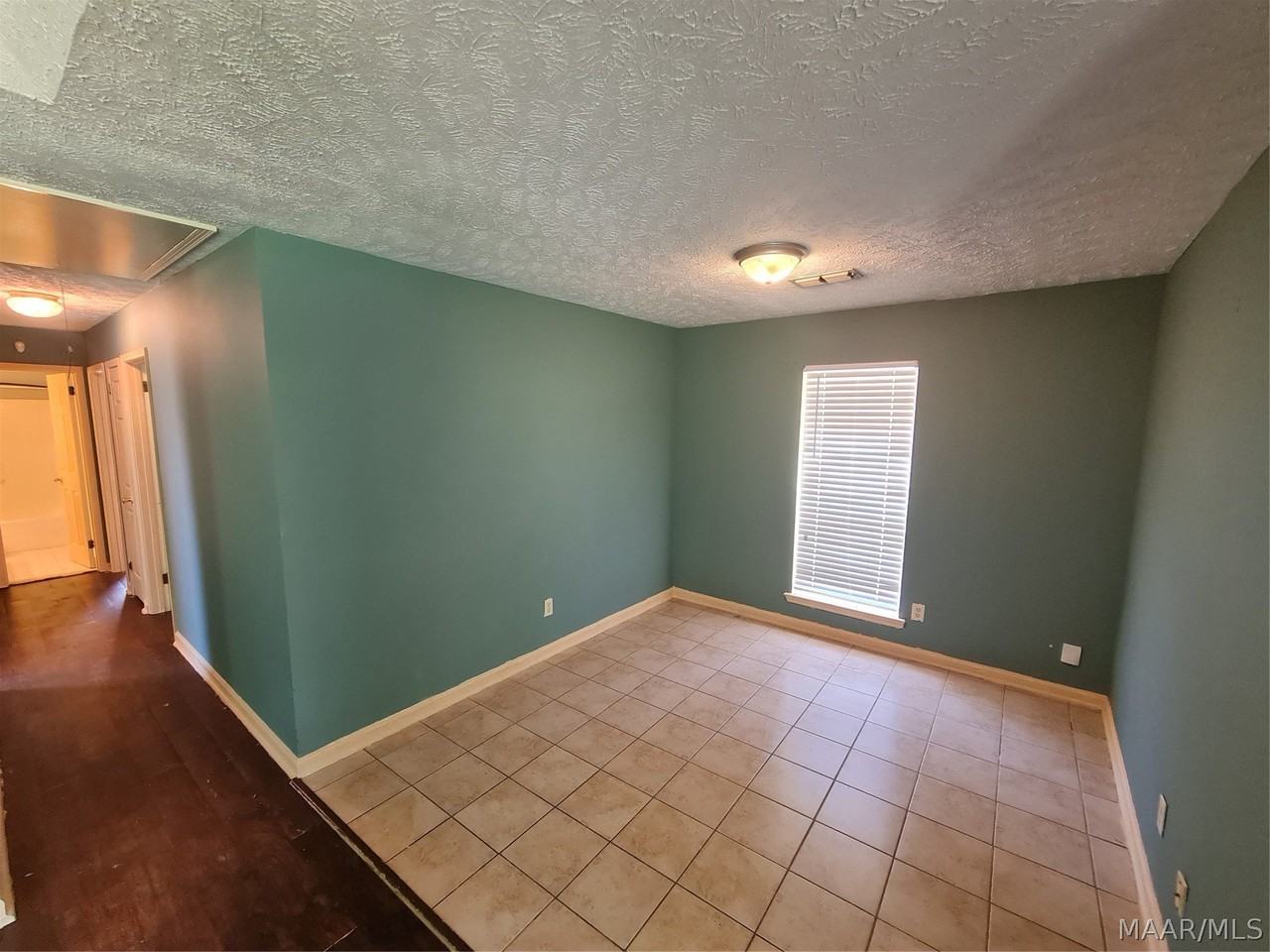 3661 Horseshoe Cir - Photo 5 of 24