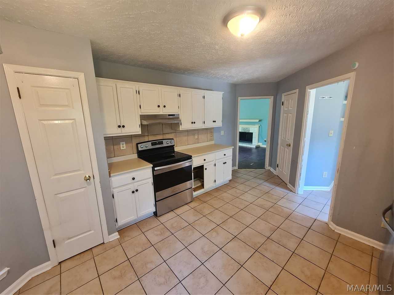 3661 Horseshoe Cir - Photo 6 of 24