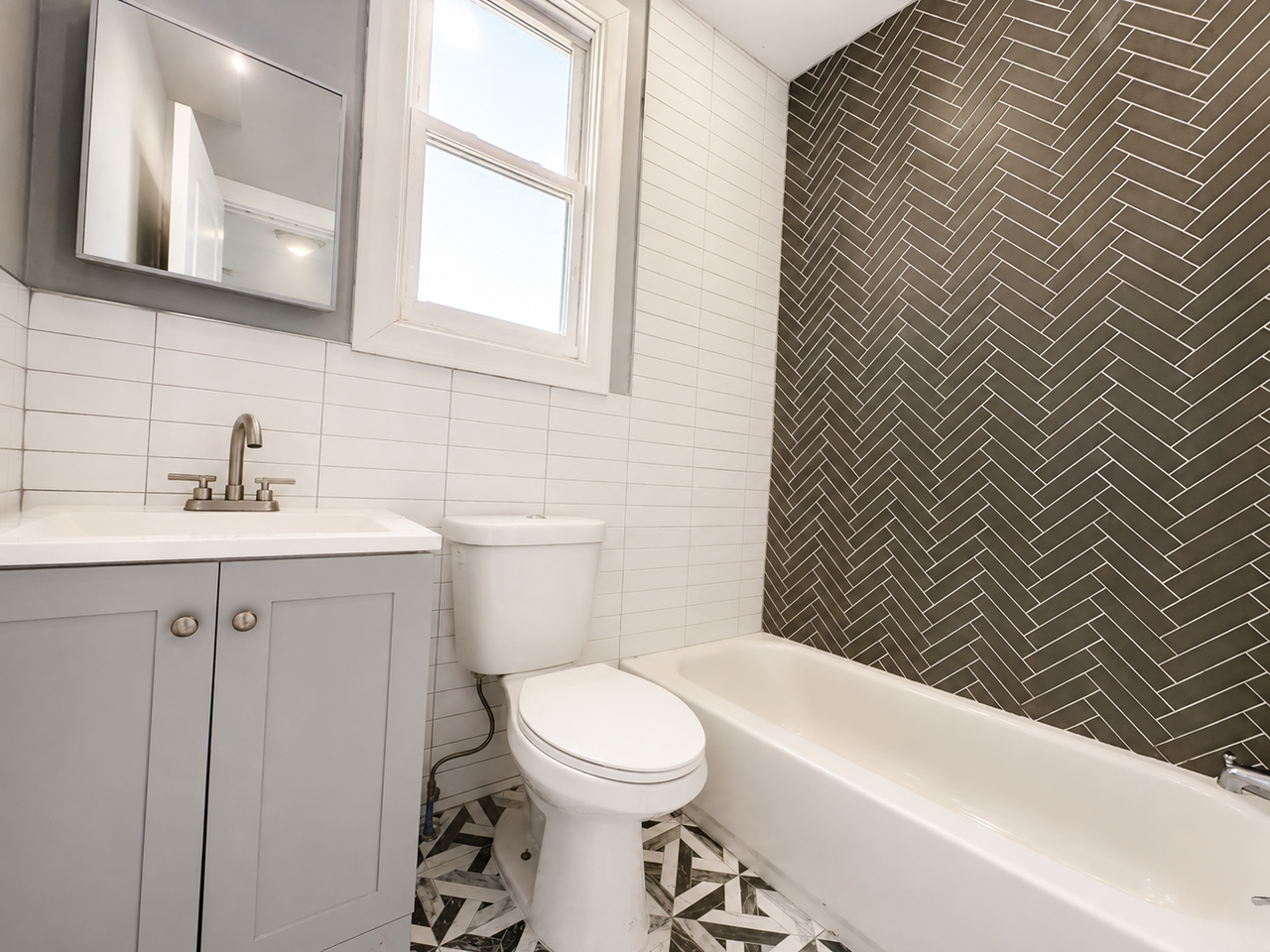 465 Ferry St #1C - Photo 3 of 8