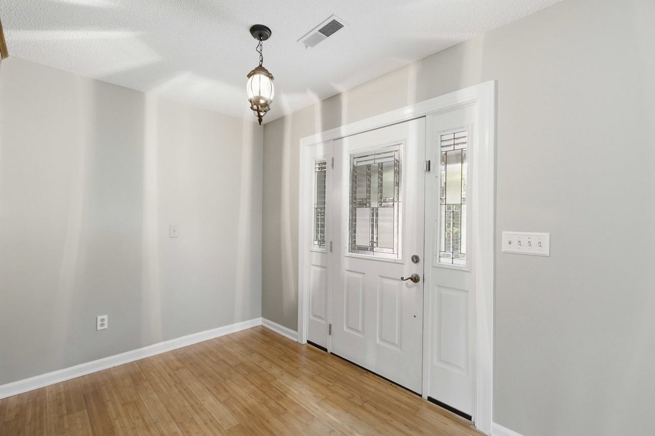 2067 Dogwood Rd - Photo 5 of 8