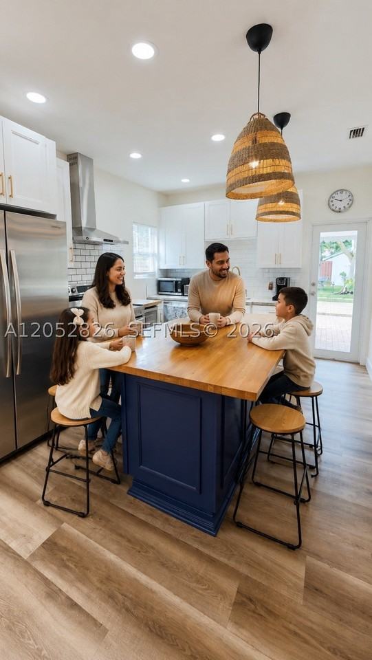 220 Sw 5th St - Photo 2 of 43