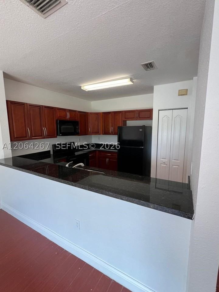21436 Sw 85th Ct #21436 - Photo 4 of 9