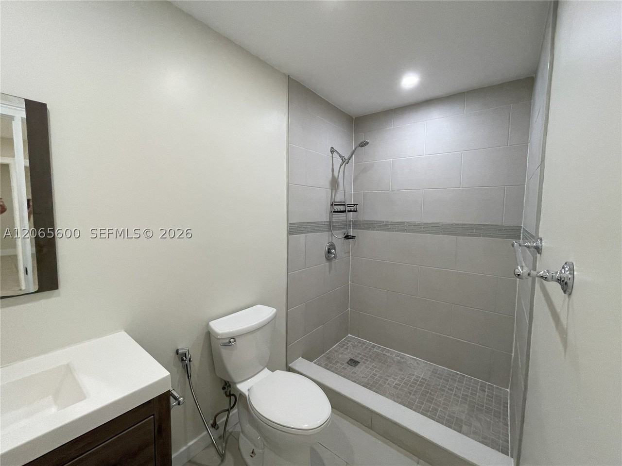 1447 Towhee St - Photo 5 of 14