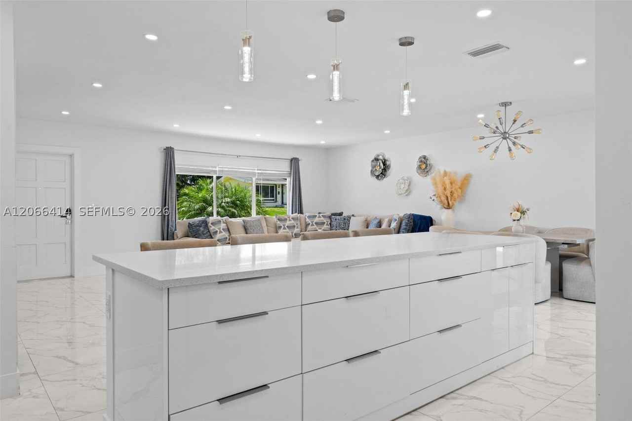 669 NW 15th Ave #0 - Photo 4 of 50