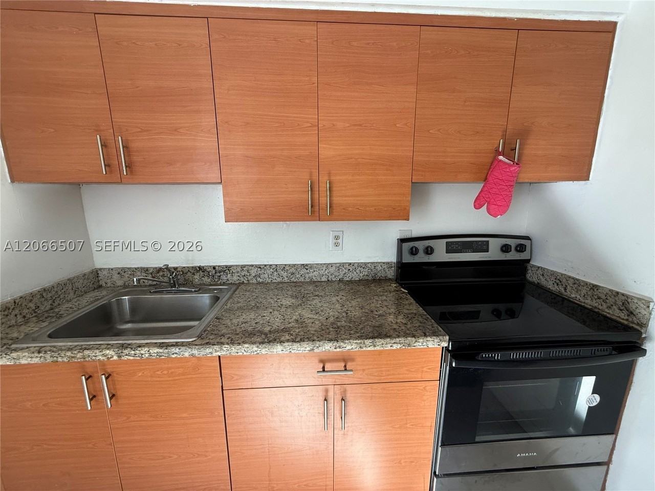 14355 NE 6th Ave #6 - Photo 2 of 13