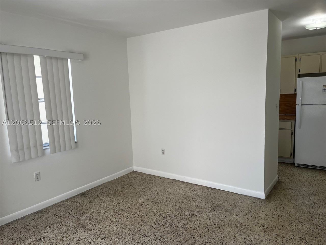 928 Sw 30th Ave #3 - Photo 4 of 21