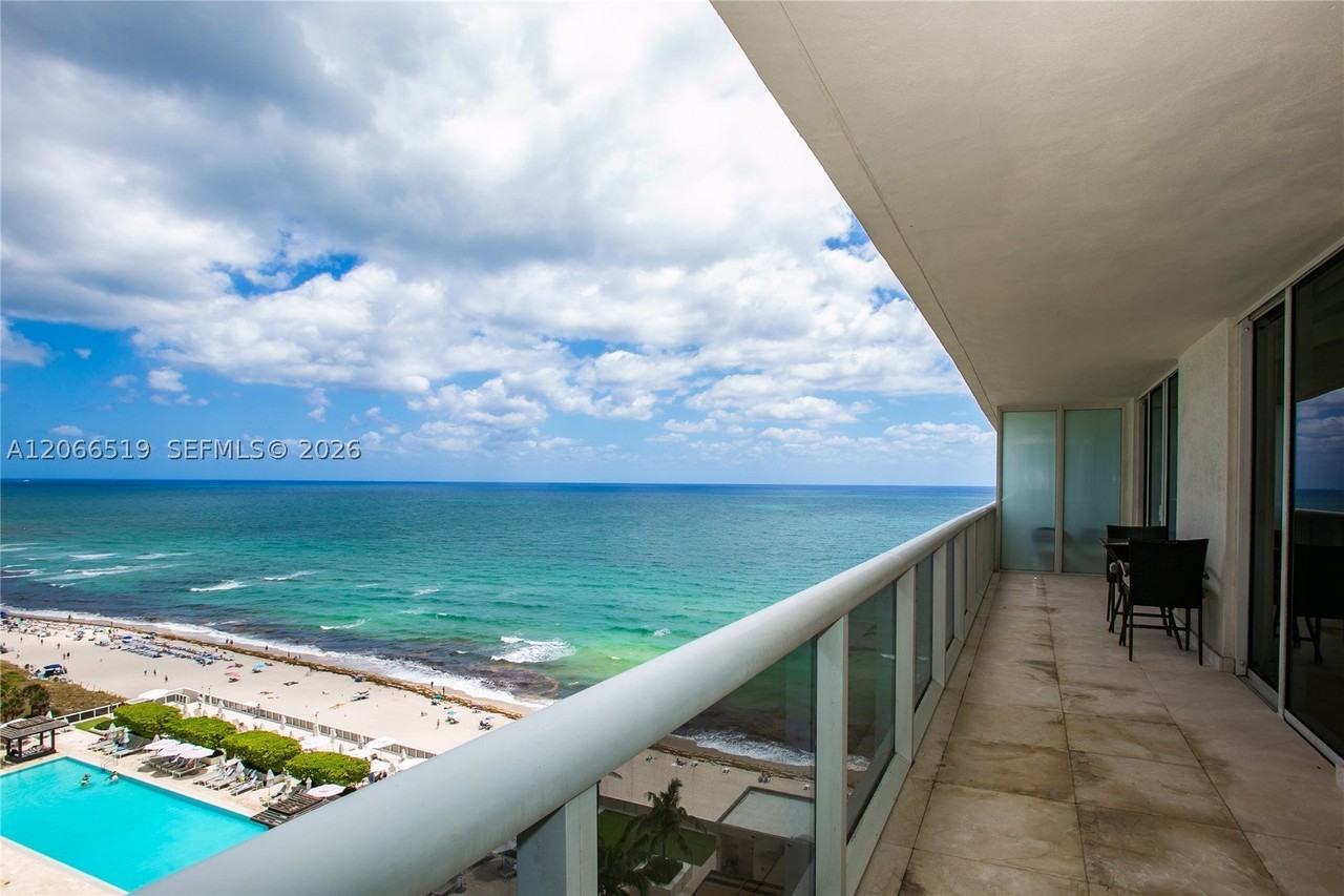 1830 S Ocean Dr #1711 - Photo 4 of 46