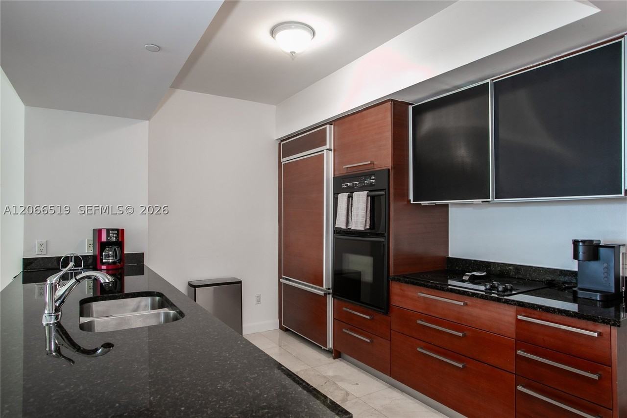1830 S Ocean Dr #1711 - Photo 6 of 46