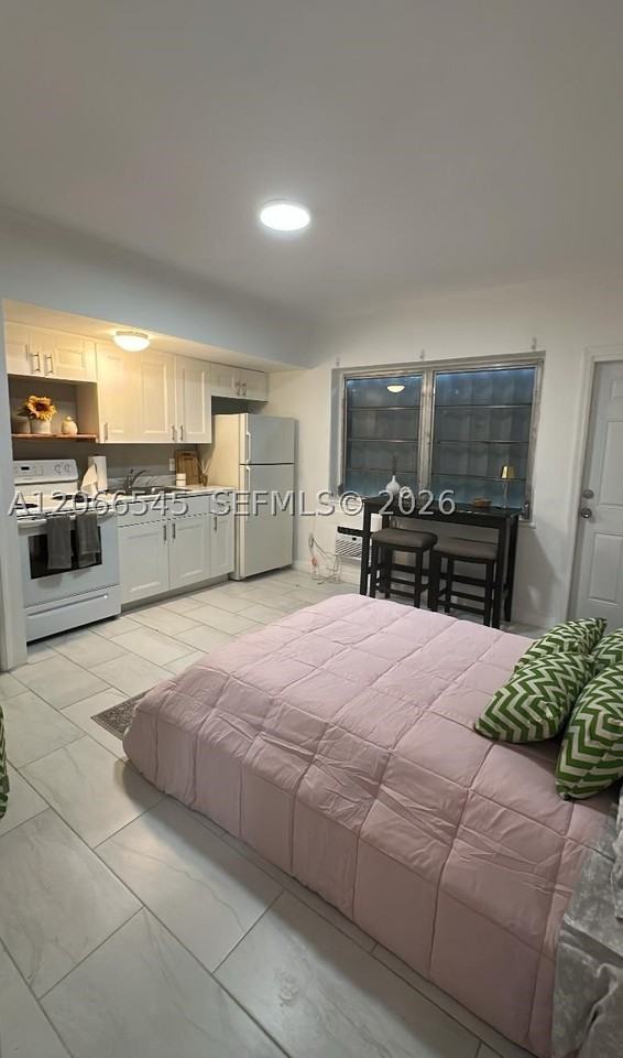 1293 NE 109th St #3 - Photo 2 of 5