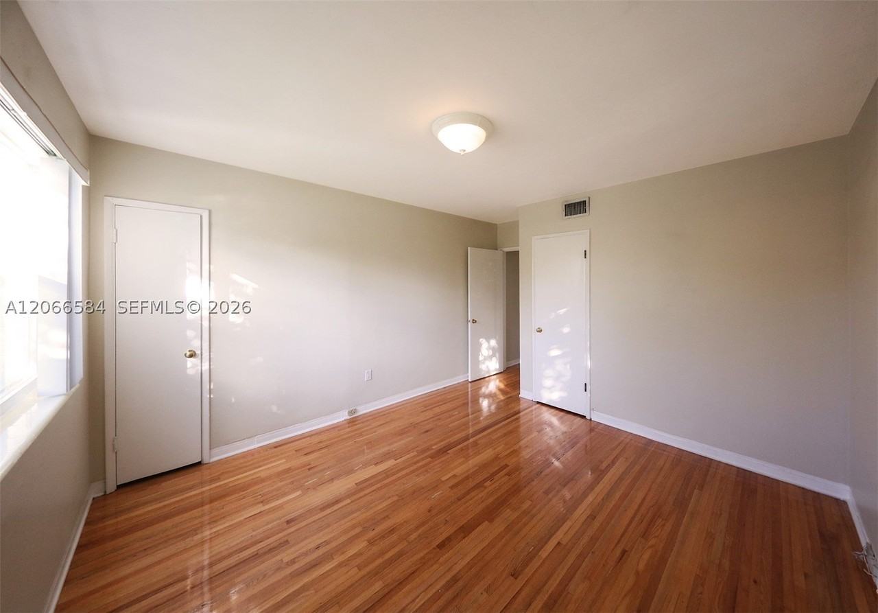47 Sidonia Ave #47 - Photo 5 of 27