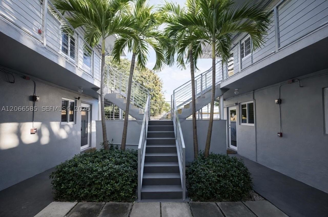 5305 Biscayne Blvd #207 - Photo 2 of 3
