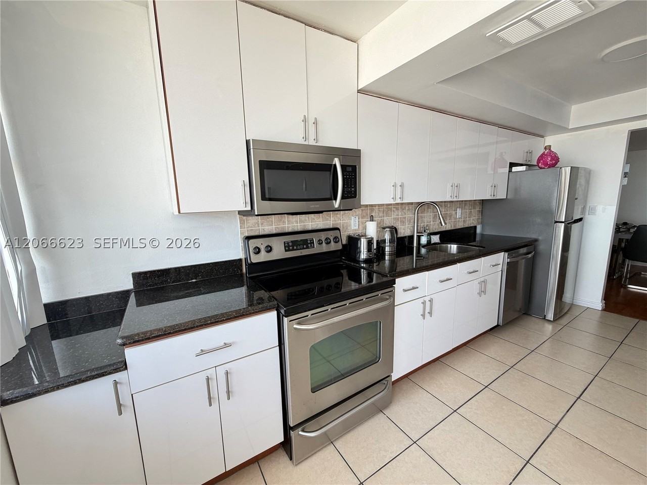 18031 Biscayne Blvd #601 - Photo 2 of 18