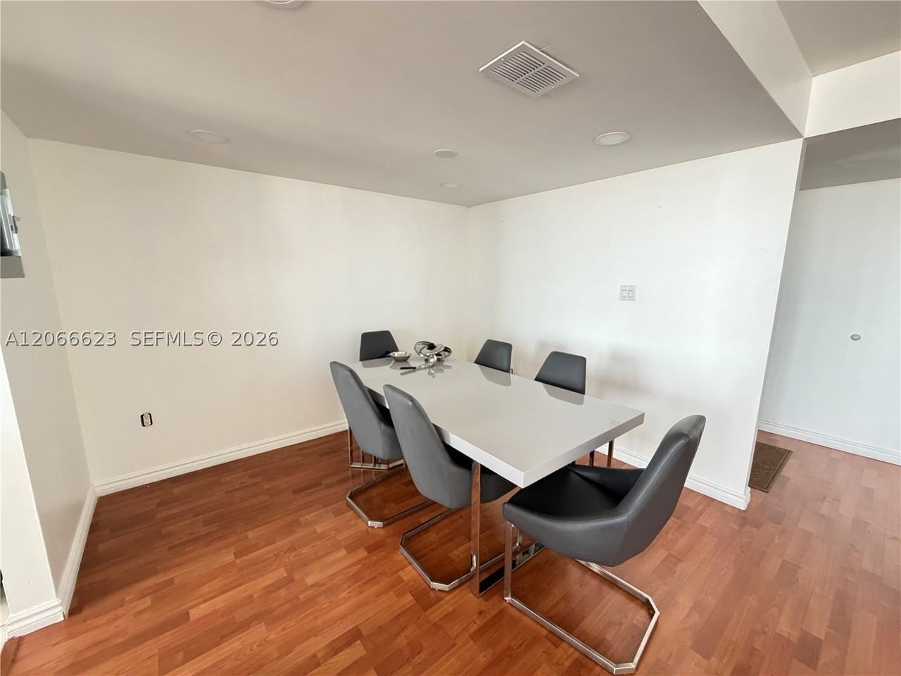 18031 Biscayne Blvd #601 - Photo 5 of 18