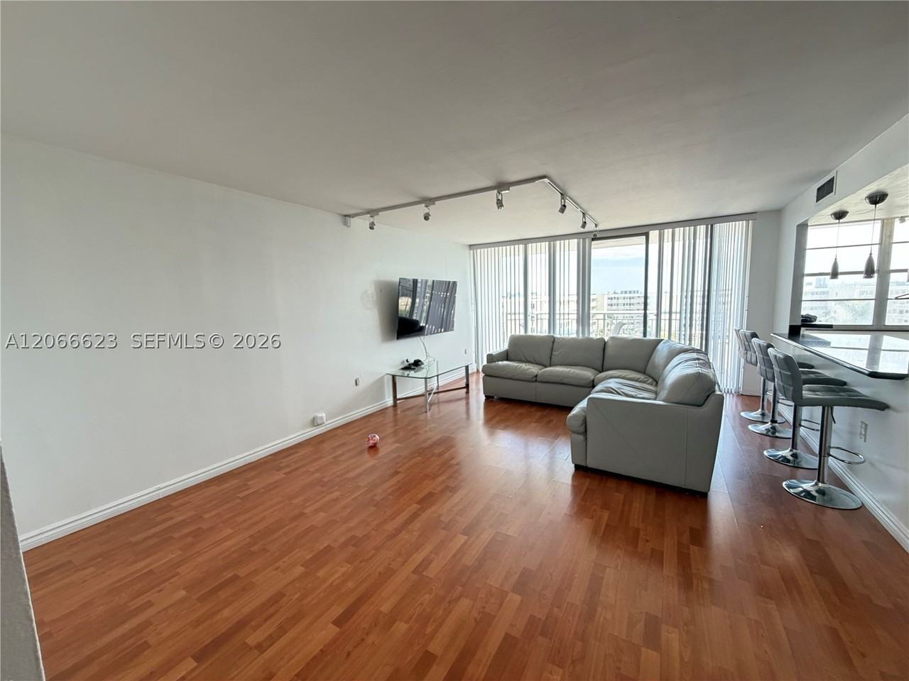 18031 Biscayne Blvd #601 - Photo 7 of 18