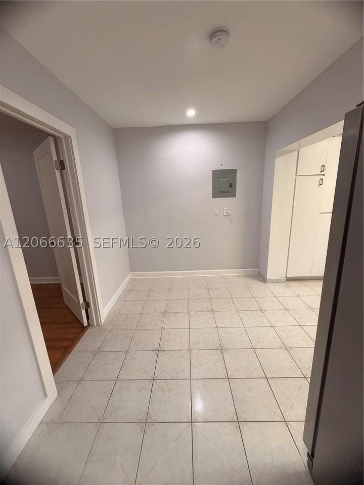 5911 Sw 6th St #2 - Photo 5 of 11