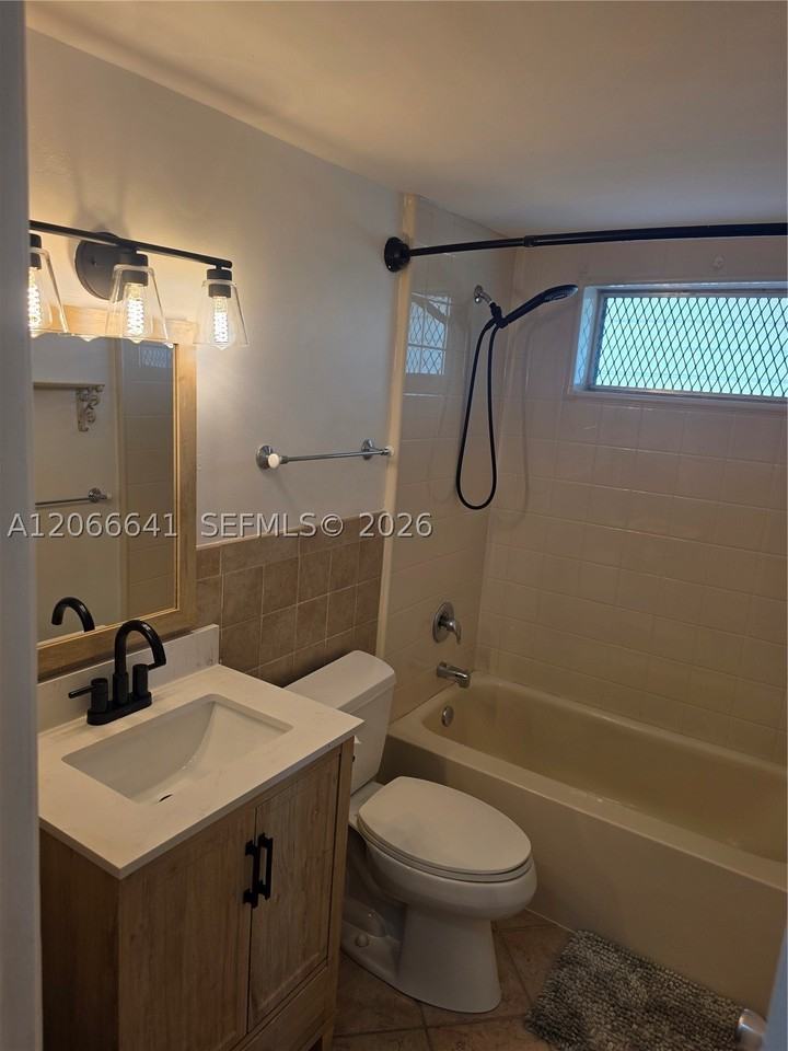 1500 Se 15th St #318 - Photo 7 of 22