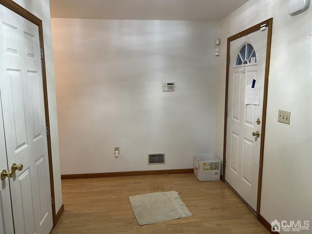 27 Marion Street - Photo 5 of 12