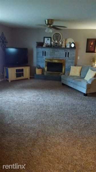 612 E. B St. - Photo 3 of 20