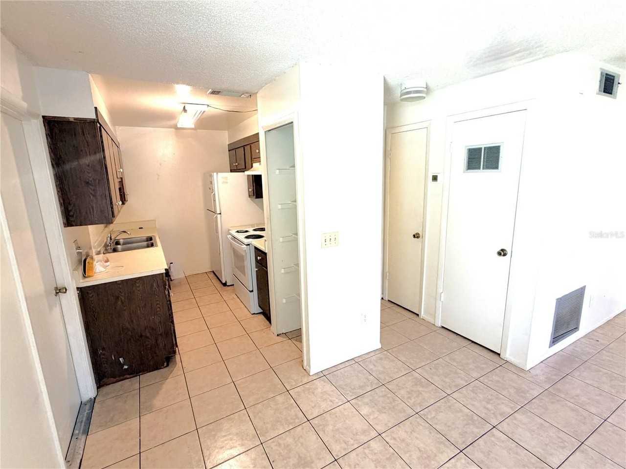 3102 Split Willow Dr - Photo 4 of 9