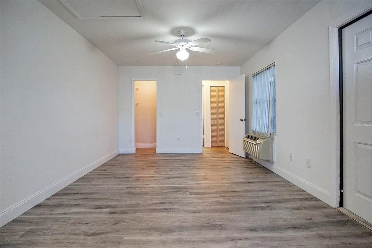 526 Caribbean Dr - Photo 3 of 12