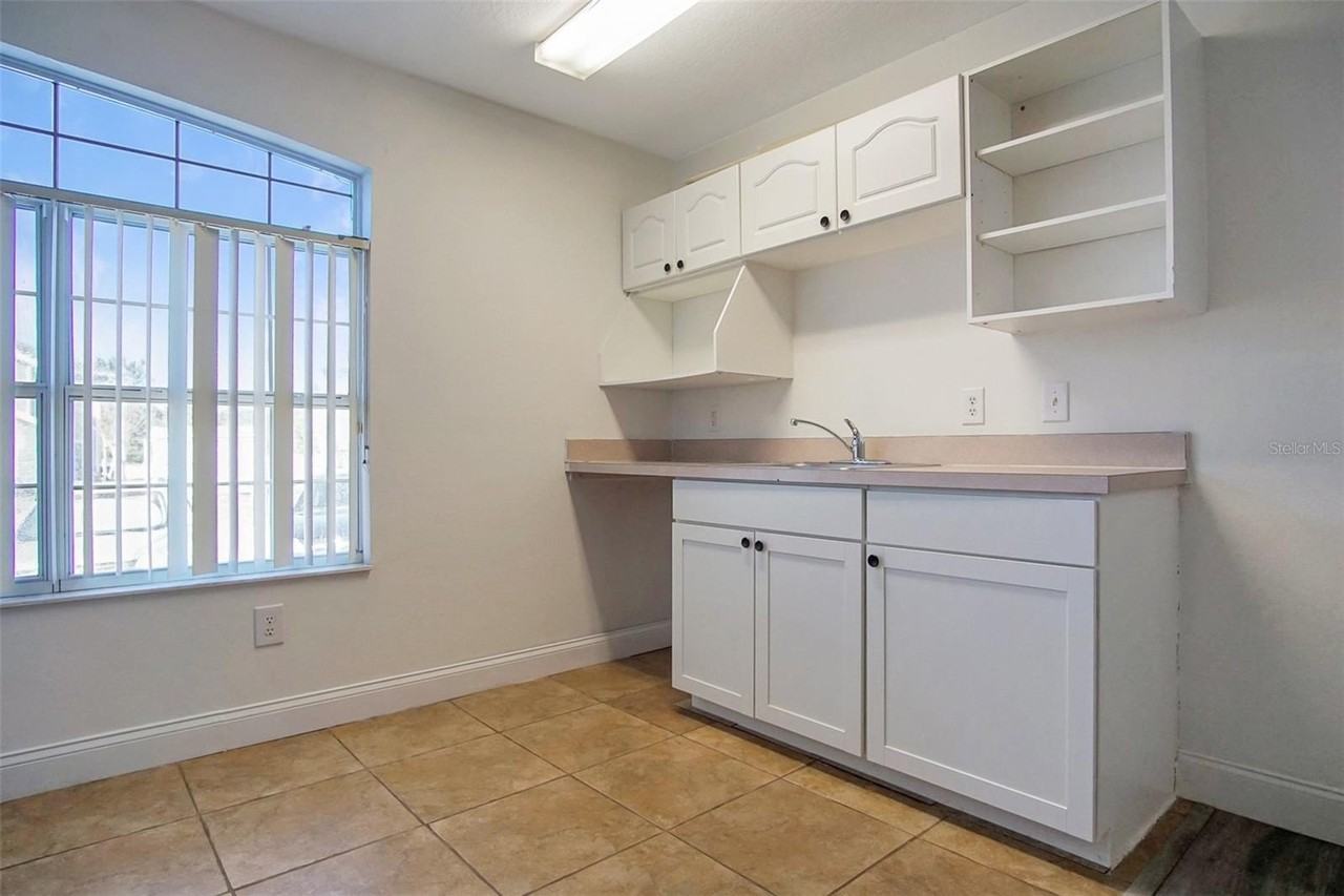 526 Caribbean Dr - Photo 6 of 12