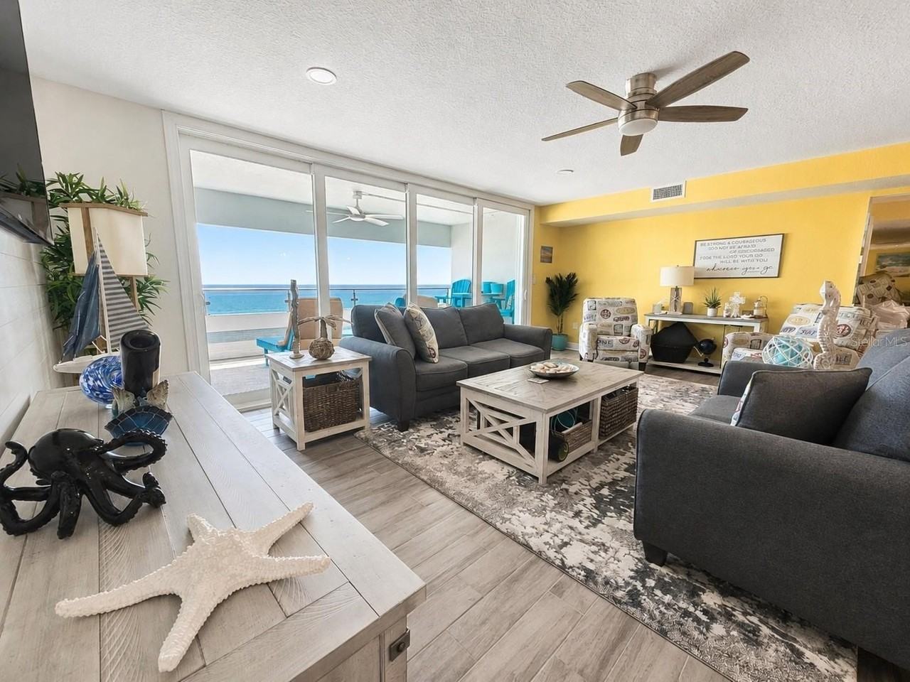 17400 Gulf Blvd #B5 - Photo 4 of 25