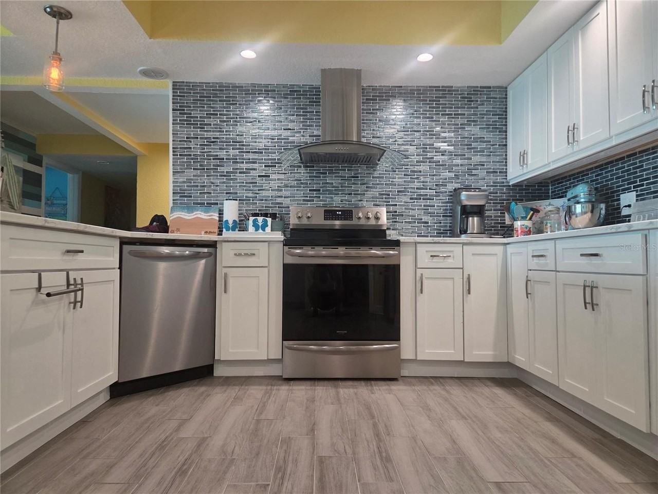 17400 Gulf Blvd #B5 - Photo 7 of 25
