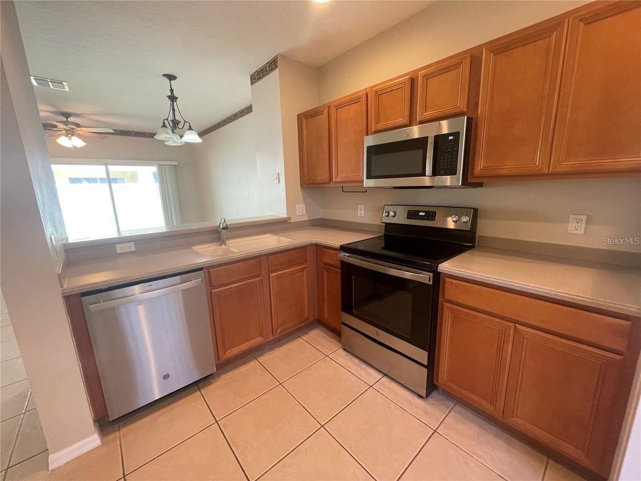 8508 Brushleaf Way - Photo 2 of 23