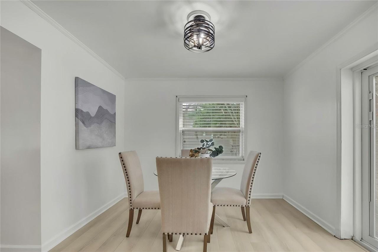 8424 Stillbrook Ave - Photo 5 of 37