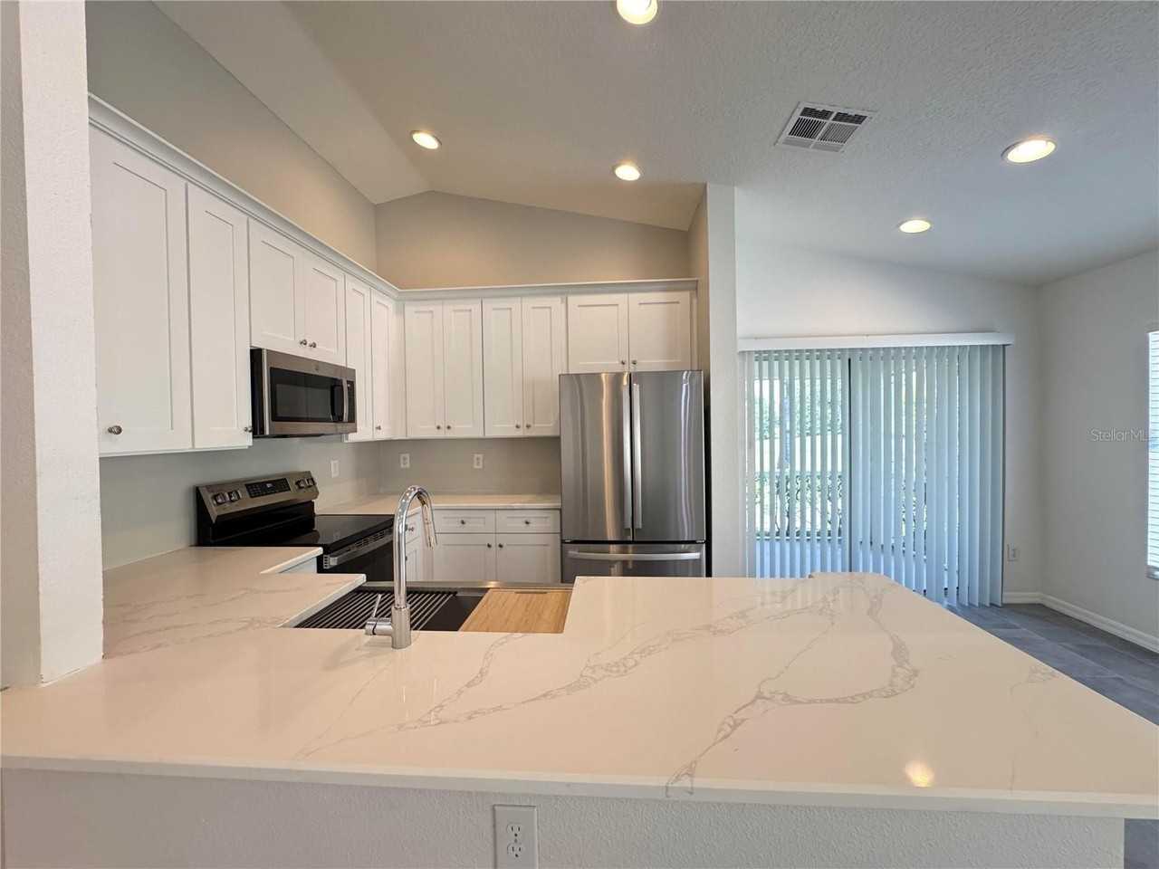 23741 Coral Ridge Ln - Photo 5 of 22