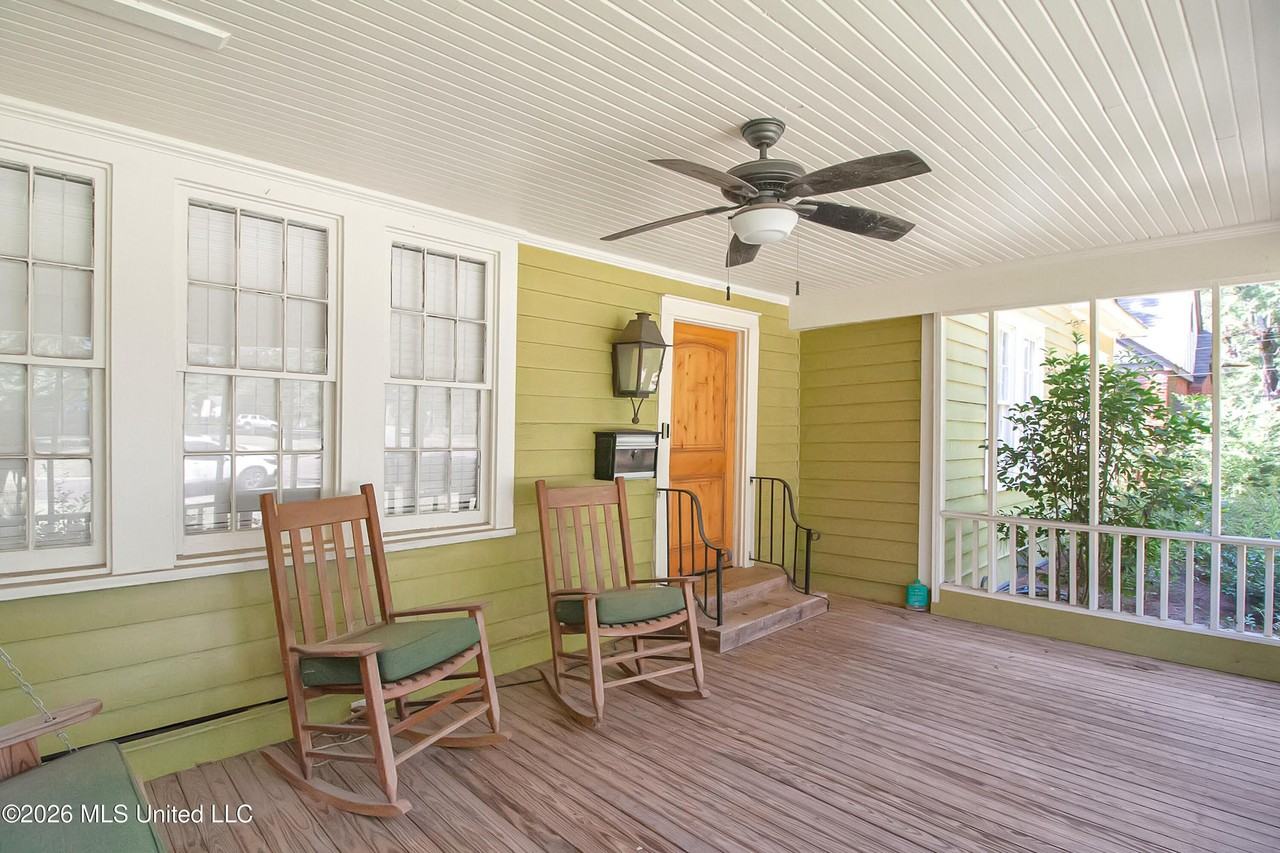 4097 Redwing Ave - Photo 5 of 24