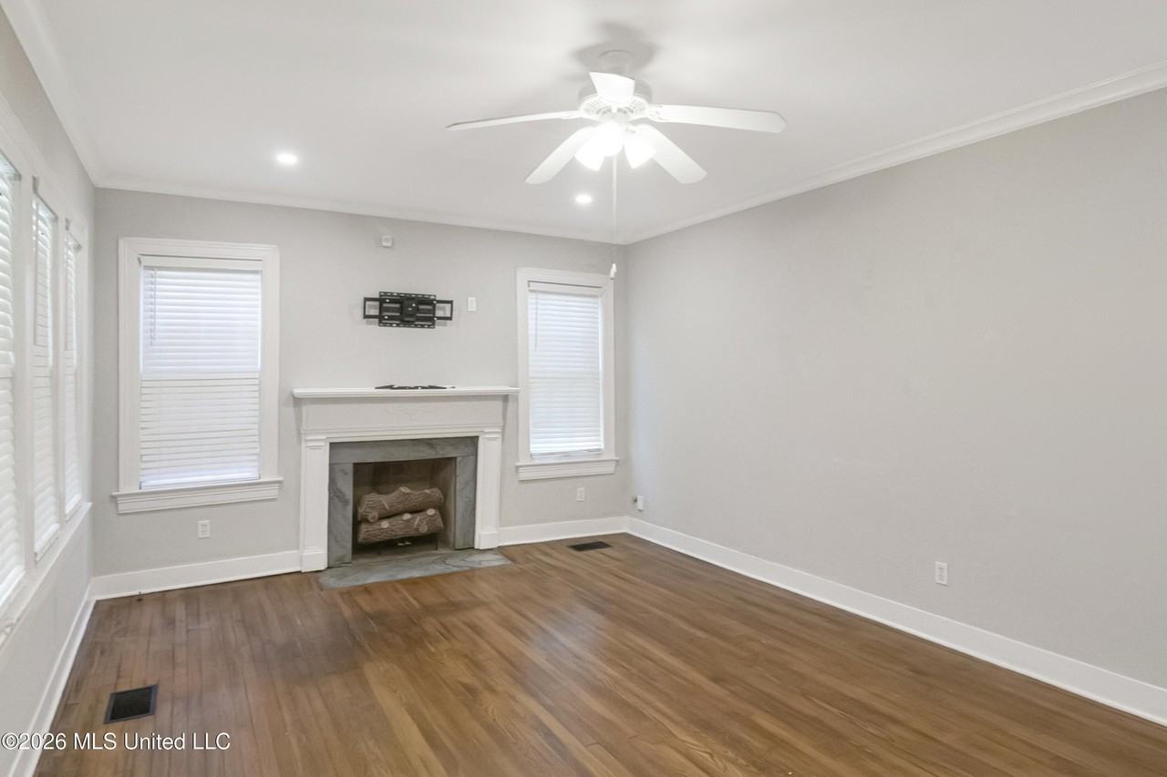 4097 Redwing Ave - Photo 7 of 24