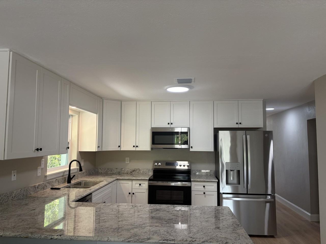 21074 Hamilton Ave - Photo 2 of 12