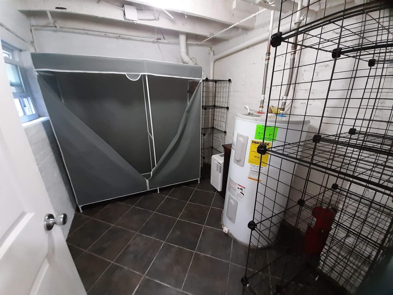 2737 Sherman Avenue Northwest - Photo 7 of 22