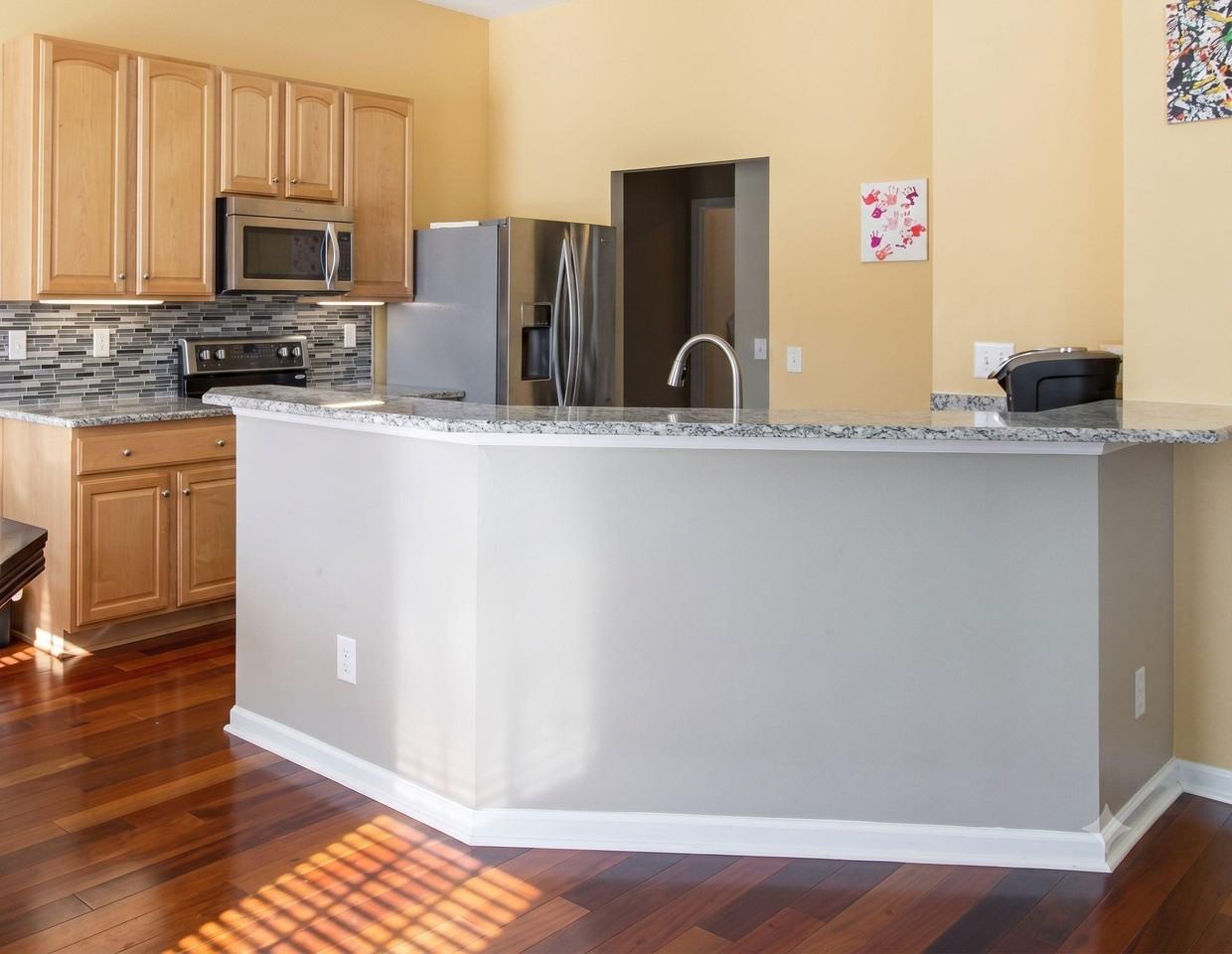 Circlegreen Dr - Photo 3 of 11