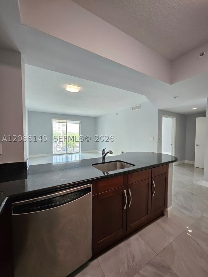 7270 N Kendall Dr #B202 - Photo 7 of 15