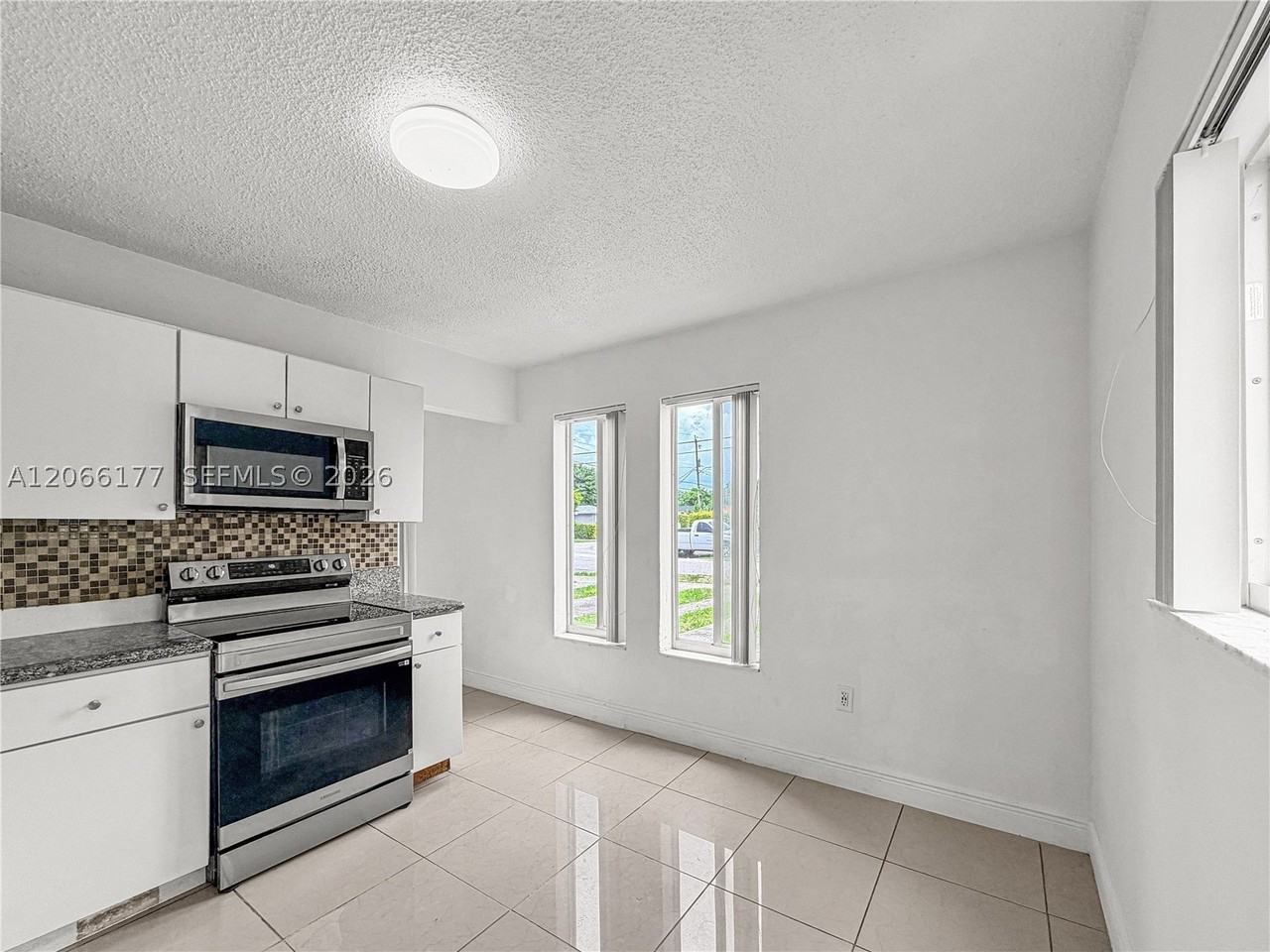 9103 Sw 38th St #A - Photo 7 of 26