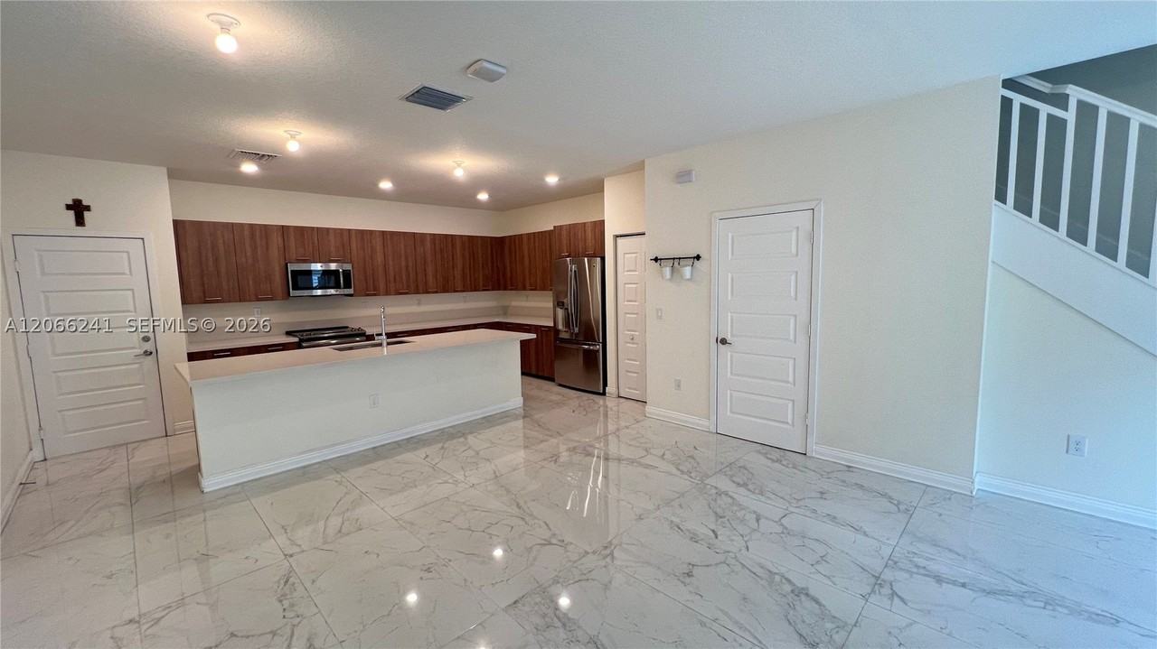 4738 Nw 83rd Path #4738 - Photo 3 of 20