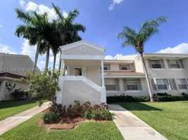 featured image of 2224 Se 27th Dr #201C