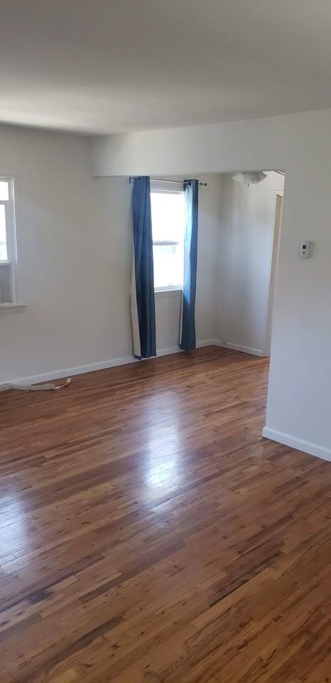 1724 North Hollywood Way #B - Photo 2 of 7
