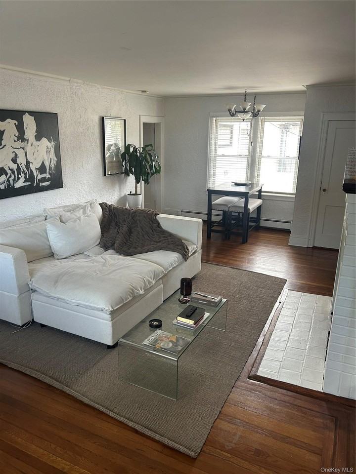 79 Sagamore Rd - Photo 3 of 9