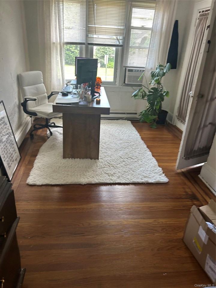 79 Sagamore Rd - Photo 4 of 9