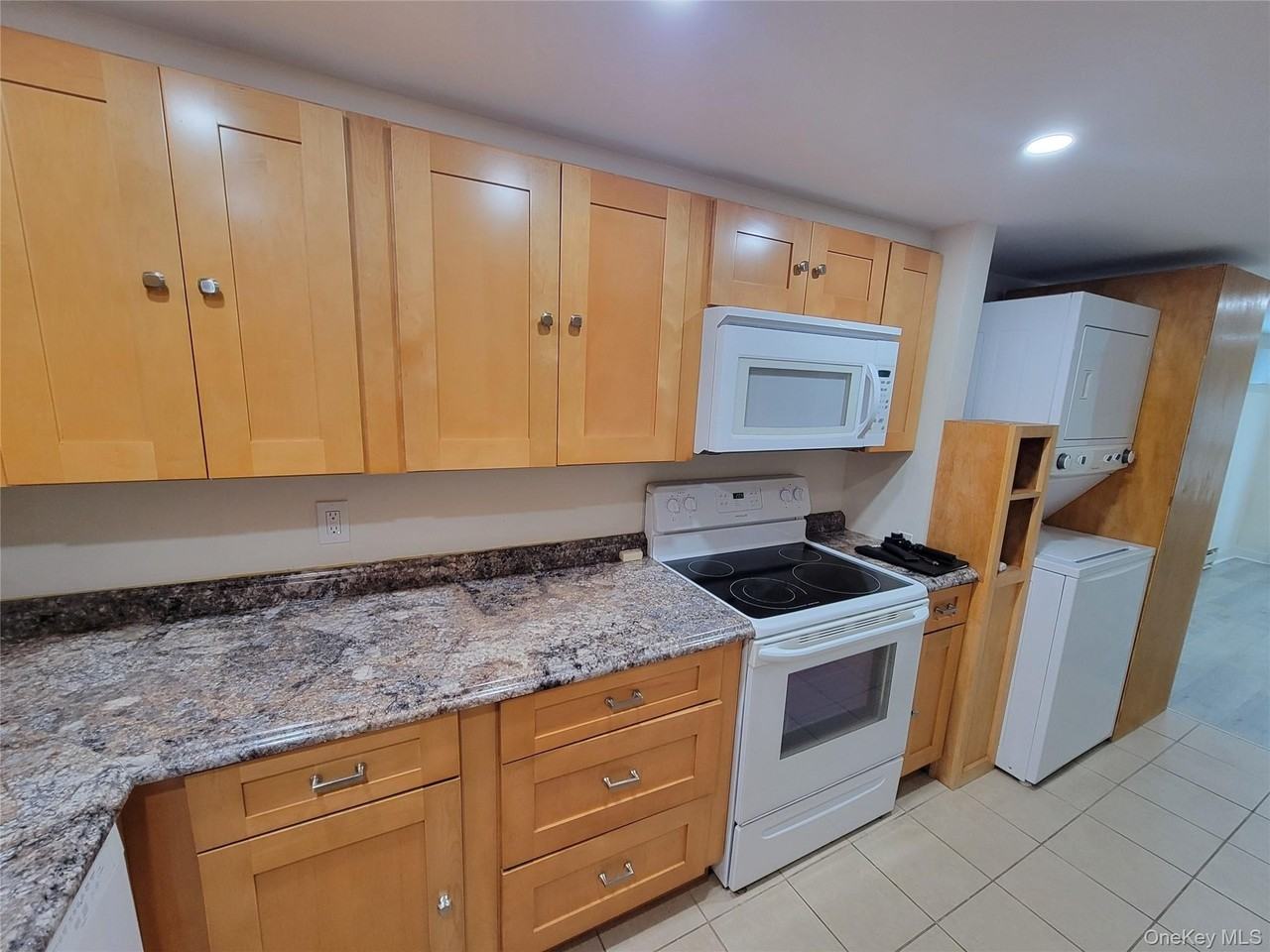 44 Main St #3 - Photo 7 of 19