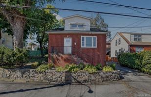 featured image of 23 Mansion Ave #2