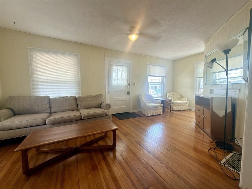 59 C St - Photo 5 of 37