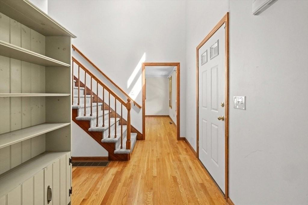 57 Harvest Wood Dr - Photo 6 of 32