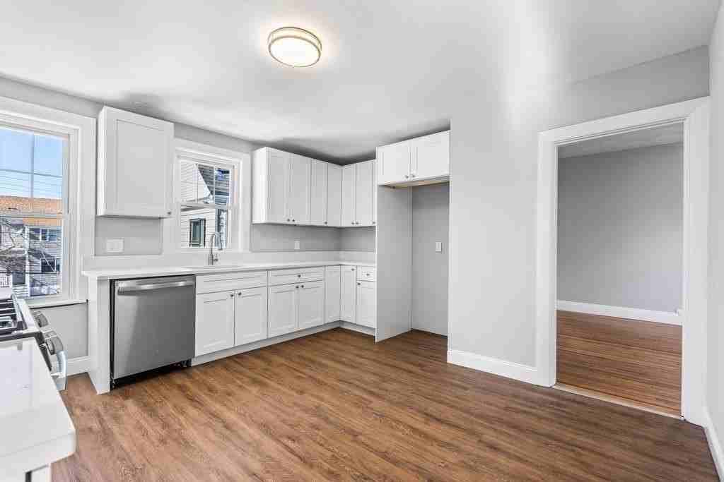 267269 Farrington St #2 - Photo 6 of 17